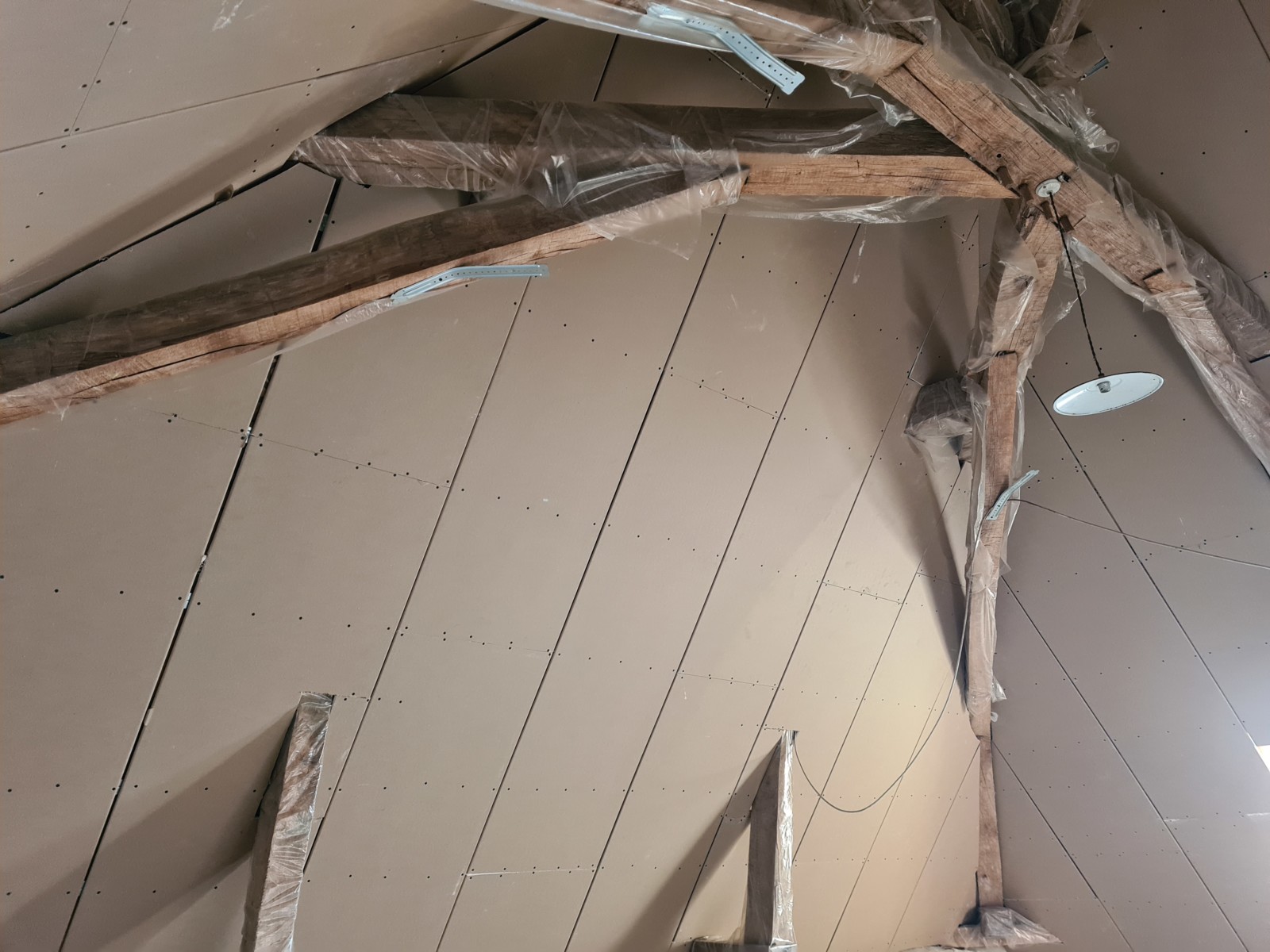 SARL DELAUNAY GUILLAUME Isolation Chateaubriant PLAFOND CATHEDRALE AVANT 1