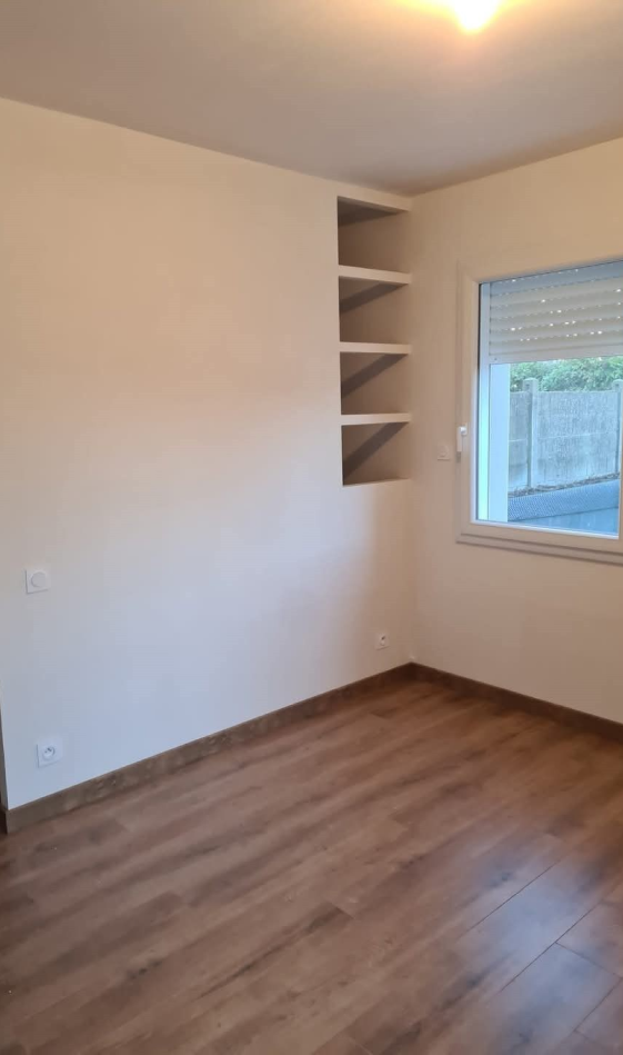 SARL DELAUNAY GUILLAUME Isolation Chateaubriant Cropped Budget Stukadoor Header 2000 1