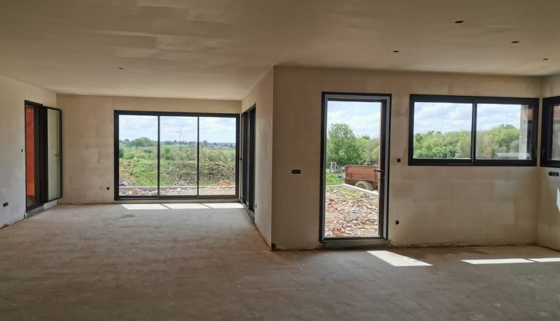 SARL DELAUNAY GUILLAUME Isolation Chateaubriant Shutterstock 1568541385 Scaled 1